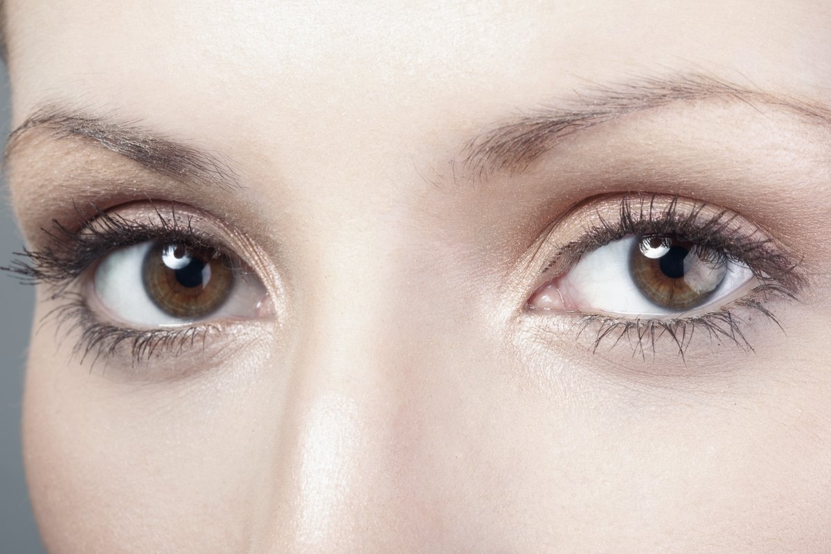 Lower blepharoplasty